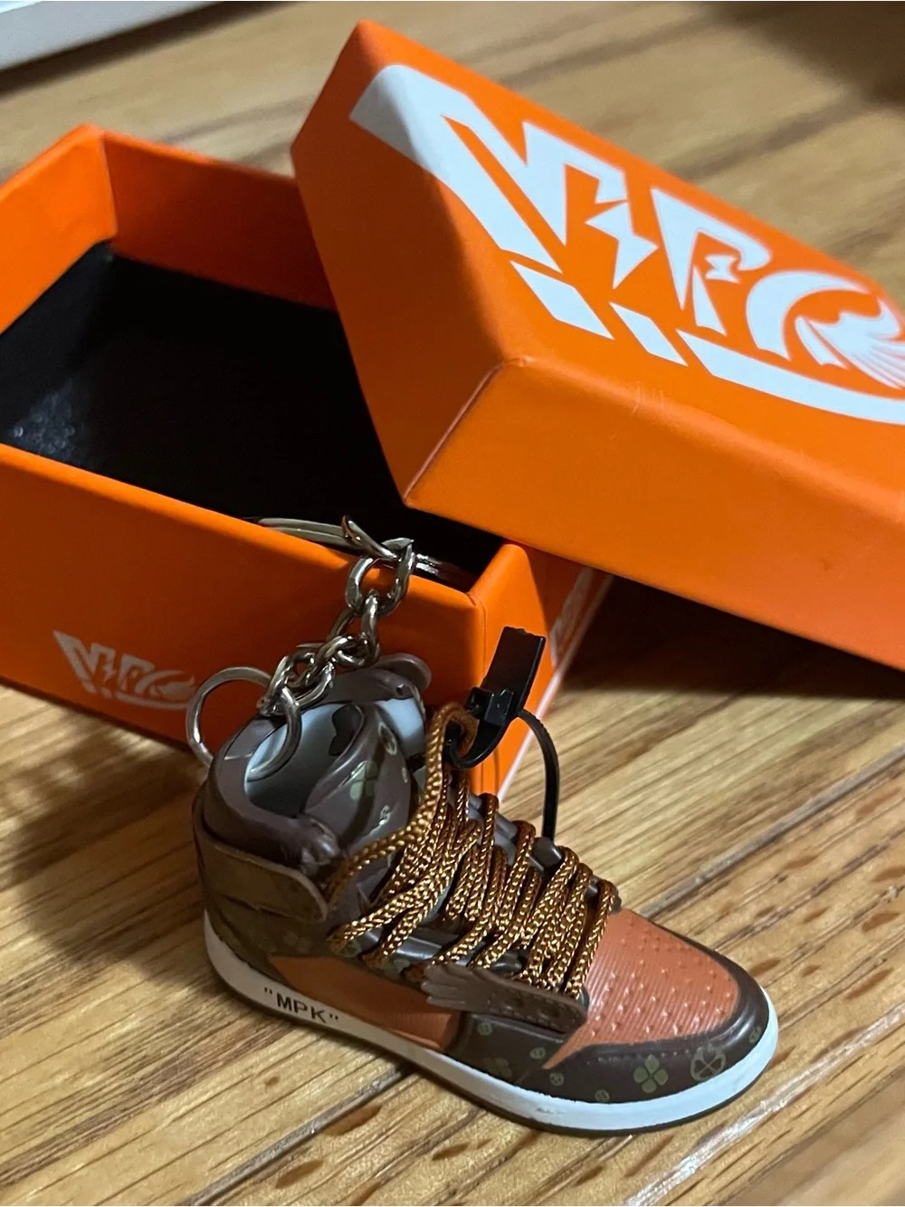 MPK - LV Designer Brown Mini Sneaker Keychain - Unisex Accessorie.In retail box